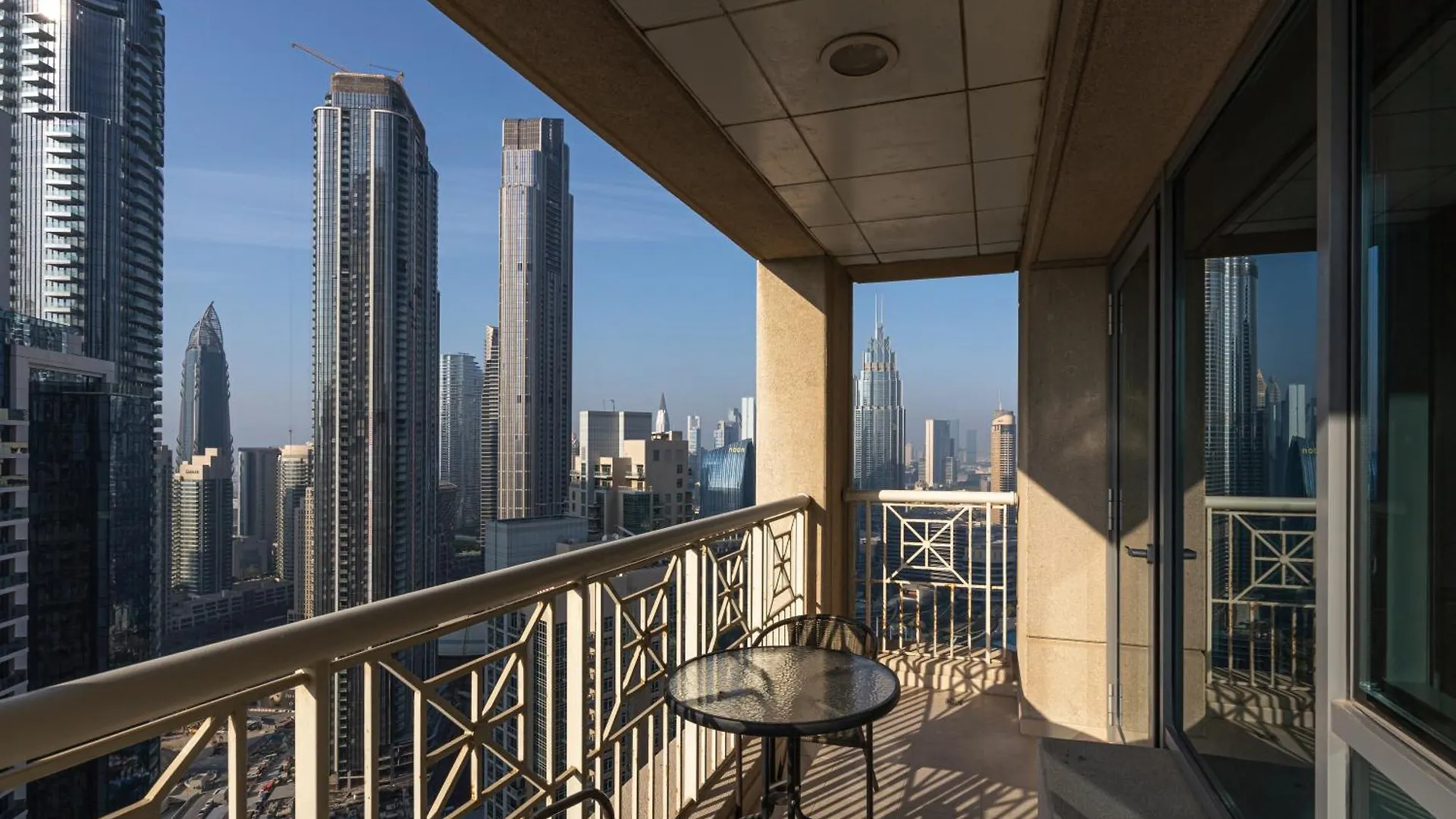 Bellavista - High Floor - 1Br - 29 Boulevard - Full Burj Khalifa & Fountain View Dubai Apartment