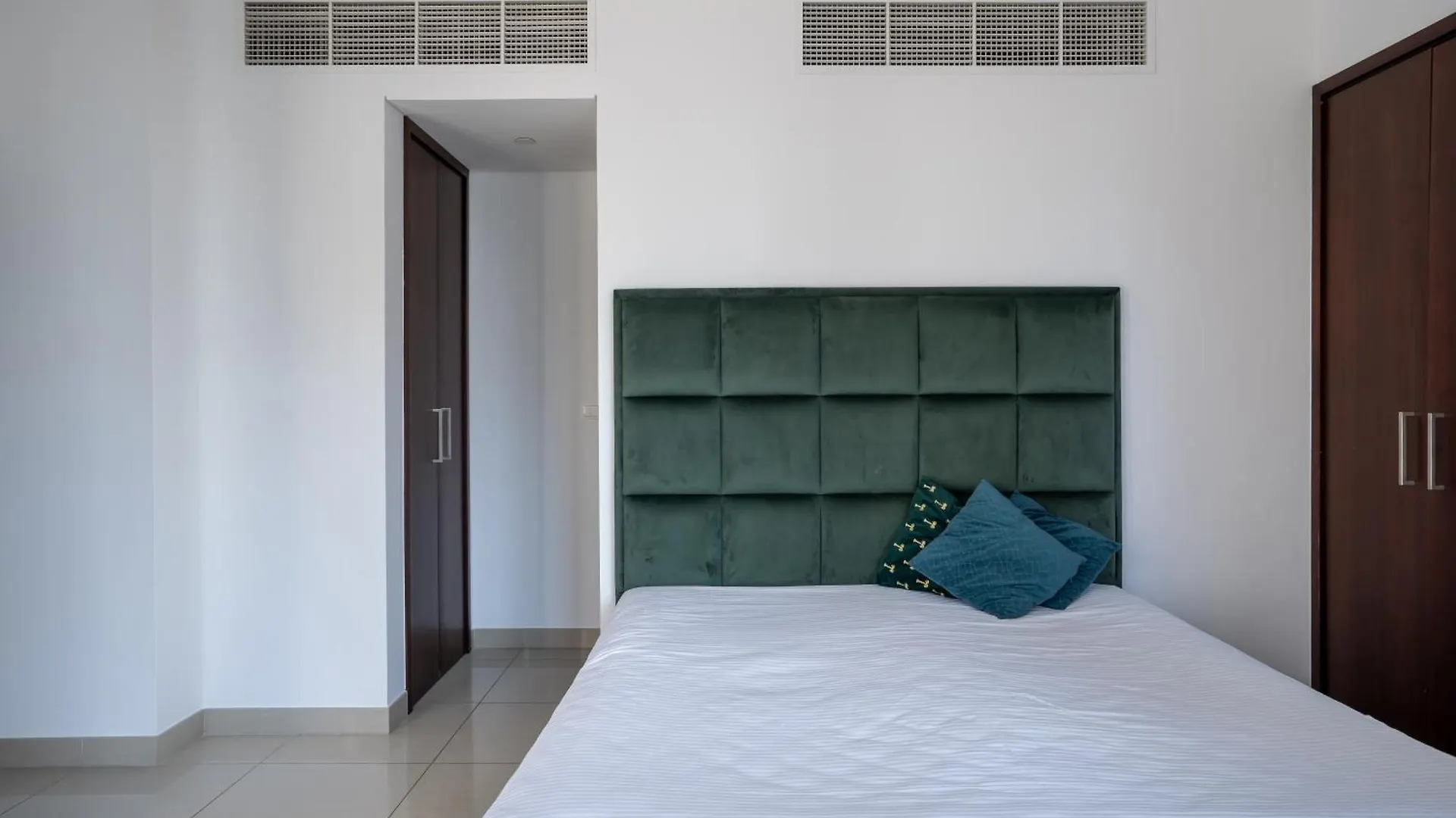 Apartment Bellavista - High Floor - 1Br - 29 Boulevard - Full Burj Khalifa & Fountain View Dubai United Arab Emirates